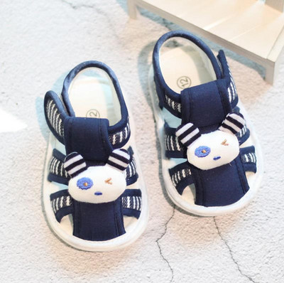 Pantofi bebelusi pentru fete si baieti cu autocolante