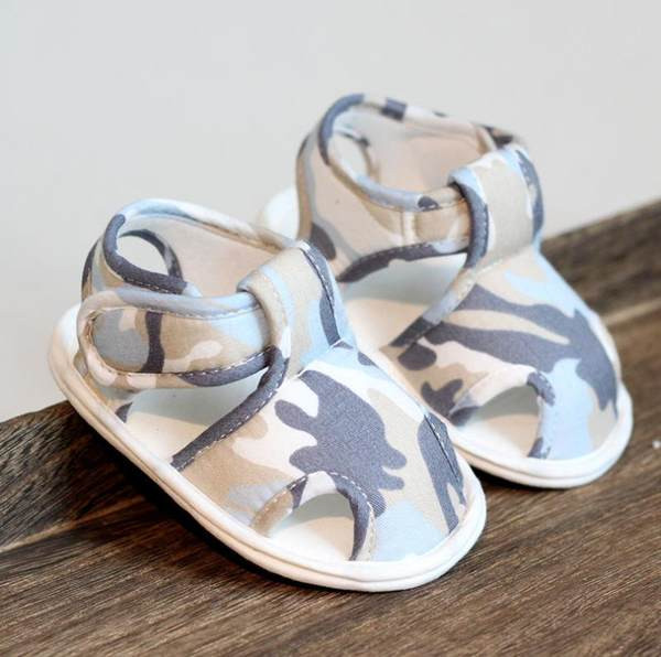 Pantofi bebelusi pentru fete si baieti cu autocolante