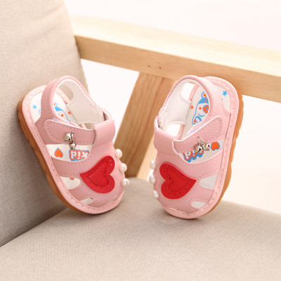 Sandale pentru bebeluși cu autocolant - mai multe modele