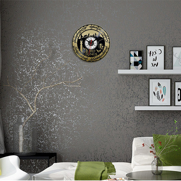 Ceas de perete rotund din vinil, la zi, cu inscripții