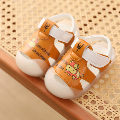 Sandale pentru bebelusi din piele ecologica cu decor 3D