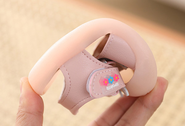 Sandale pentru bebelusi din piele ecologica cu decor 3D
