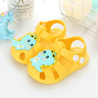 Sandale pentru bebeluși cu elemente 3D - mai multe modele