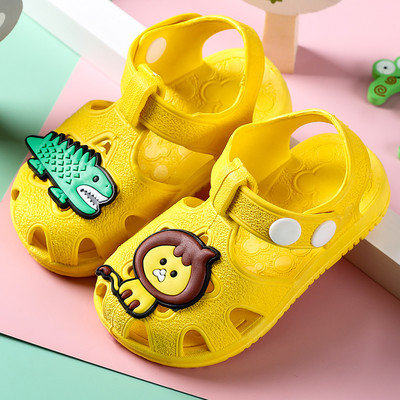 Sandale pentru bebeluși cu elemente 3D - mai multe modele