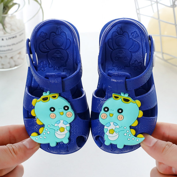 Sandale pentru bebeluși cu elemente 3D - mai multe modele