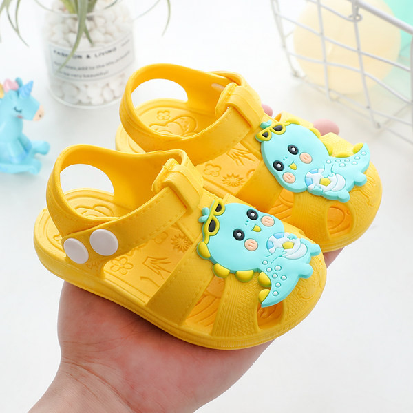 Sandale pentru bebeluși cu elemente 3D - mai multe modele