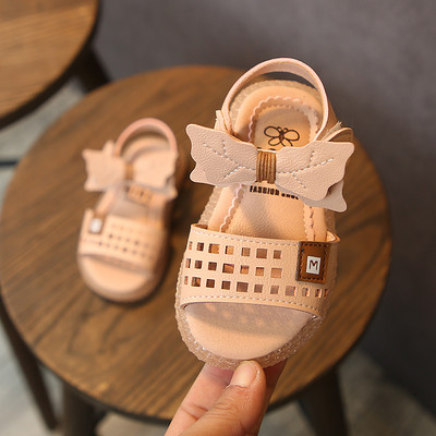 Sandale bebelusi mai multe modele cu autocolante