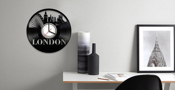 Стенен винилов часовник в кръгла форма с надпис London