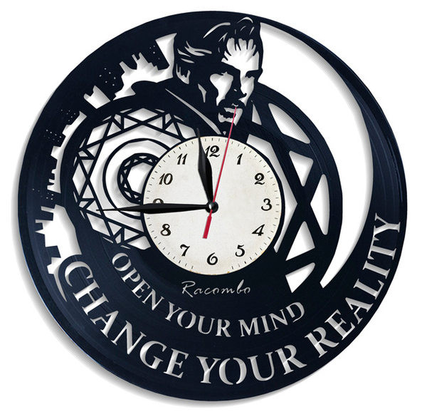 Ceas de perete din vinil cu o inscripție în formă rotundă