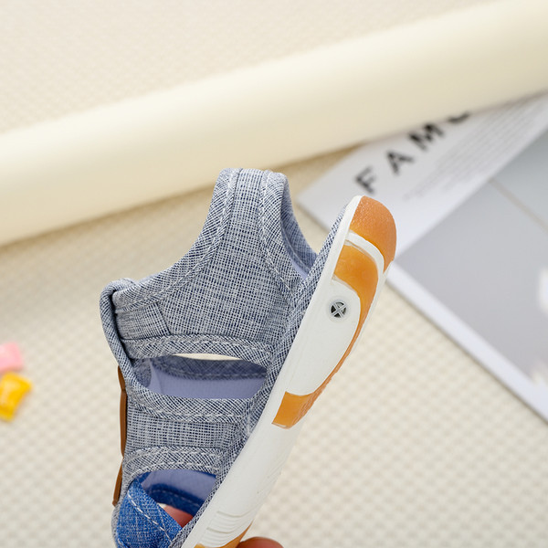 Sandale textile pentru bebelusi - diferite modele