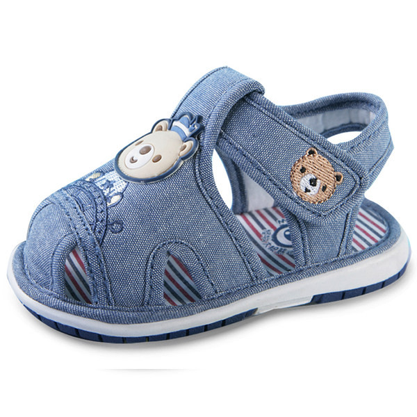 Sandale pentru bebelusi cu broderie si autocolante