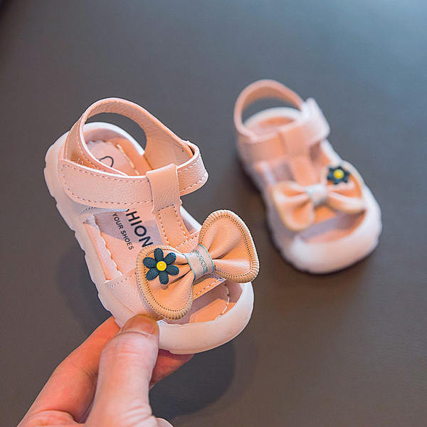 Sandale pentru bebelusi cu talpa moale si panglica