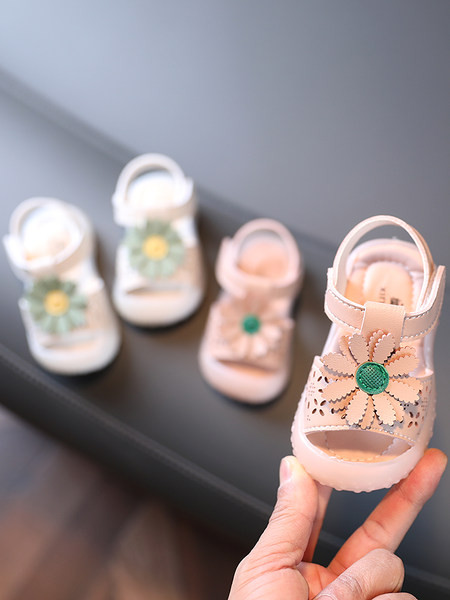 Sandale fetite pentru bebelusi din piele ecologica