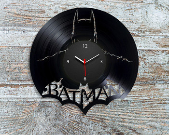 Кръгъл декоративен винилов часовник с надпис Batman