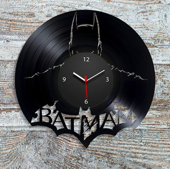 Кръгъл декоративен винилов часовник с надпис Batman