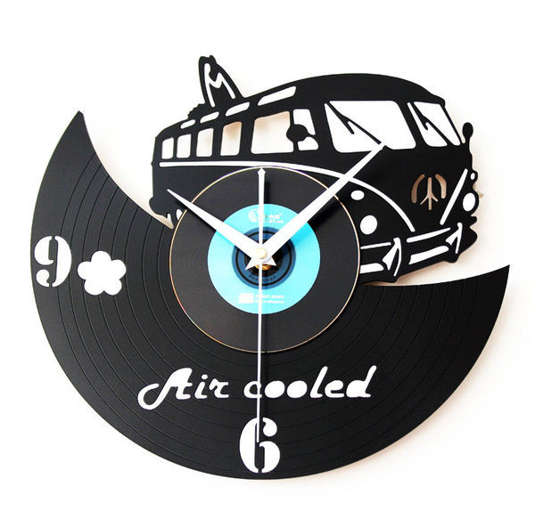 Ceas de perete auto din vinil la zi cu inscripția Air cooled