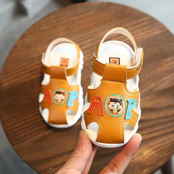 Model nou de sandale bebelusi din piele ecologica pentru baieti sau fete