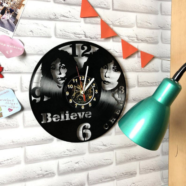 Ceas de perete din vinil cu inscripția Believe