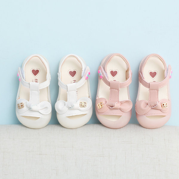 Sandale moderne pentru bebeluși din piele ecologică cu panglică și talpă moale
