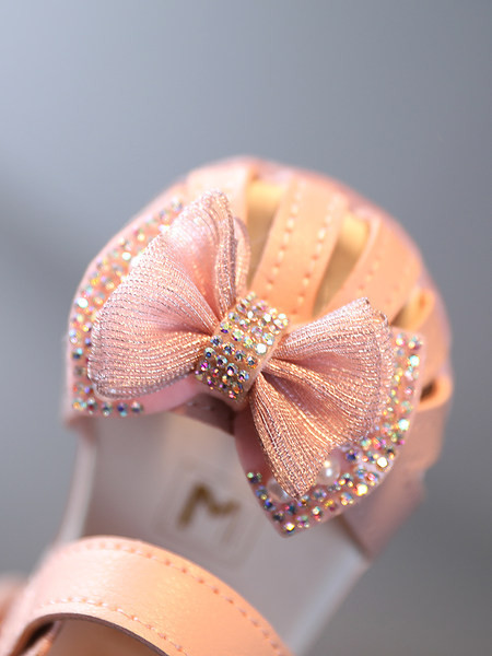 Model nou de sandale din piele bebelusi cu panglica si pietre