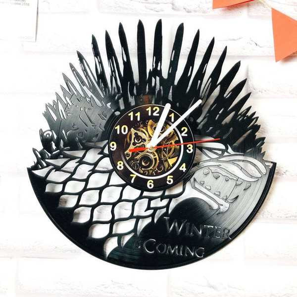 Ceas decorativ din vinil cu inscripția Winter is comming