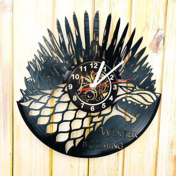 Ceas decorativ din vinil cu inscripția Winter is comming