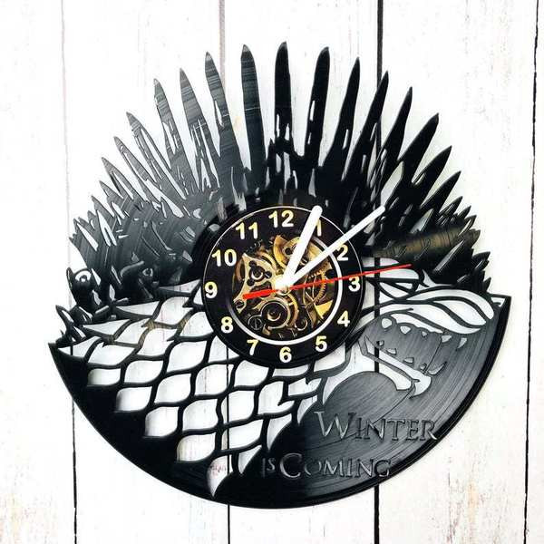 Ceas decorativ din vinil cu inscripția Winter is comming