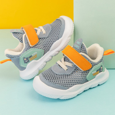 Adidași respirabili pentru bebeluși cu autocolante