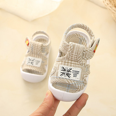 Sandale casual pentru bebelusi cu talpa moale si emblema - pentru fete sau baieti