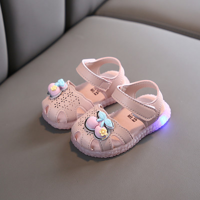 Бебешки светещи сандали с велкро лепенка