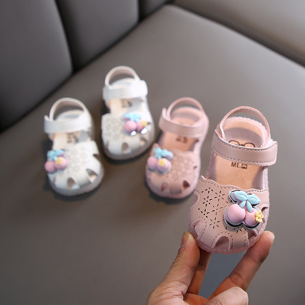 Sandale luminoase pentru bebelusi cu velcro