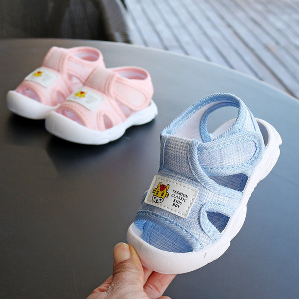 Sandale textile pentru bebelusi cu autocolante