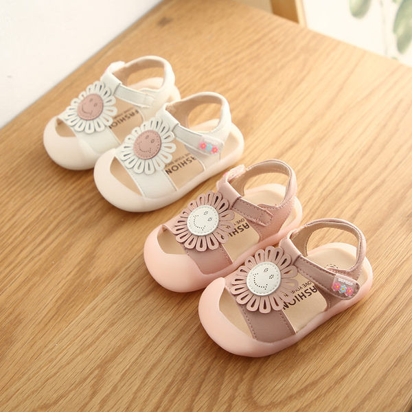 Sandale bebelusi din piele ecologica cu elemente 3D - mai multe modele