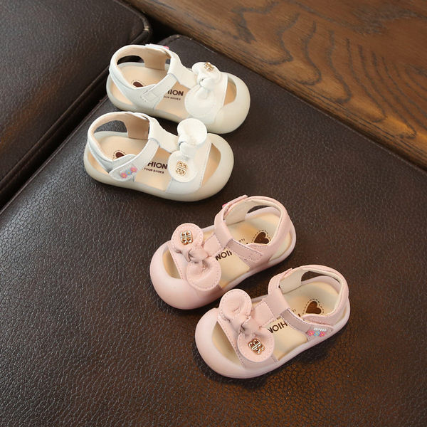 Sandale bebelusi din piele ecologica cu elemente 3D - mai multe modele