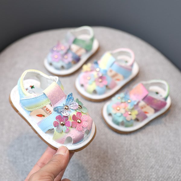 Бебешки сандали за момиче с 3D цветя