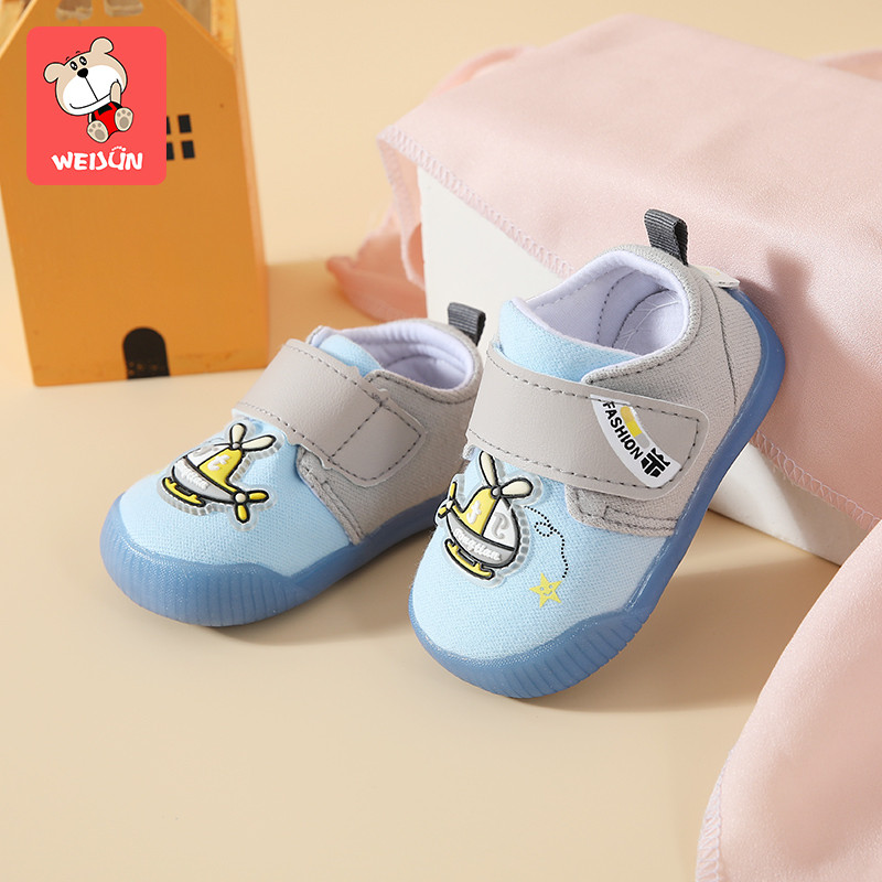 Pantofi pentru bebelusi cu talpa moale - potriviti pentru fete si baieti