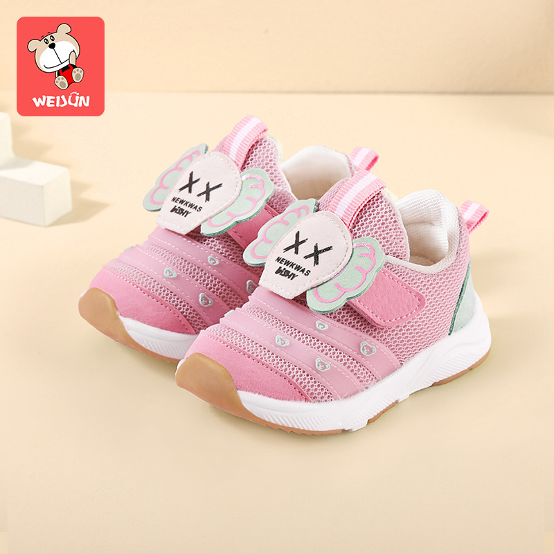 Pantofi pentru bebelusi cu talpa moale - mai multe modele