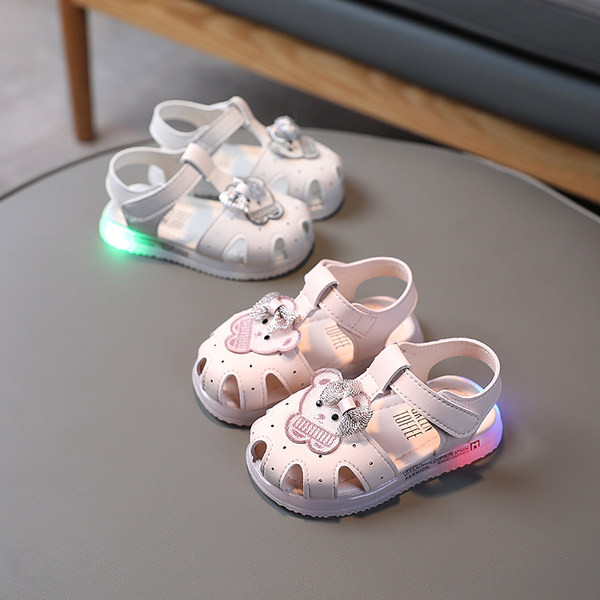 Sandale pentru bebelusi din piele ecologica cu decor 3D si velcro