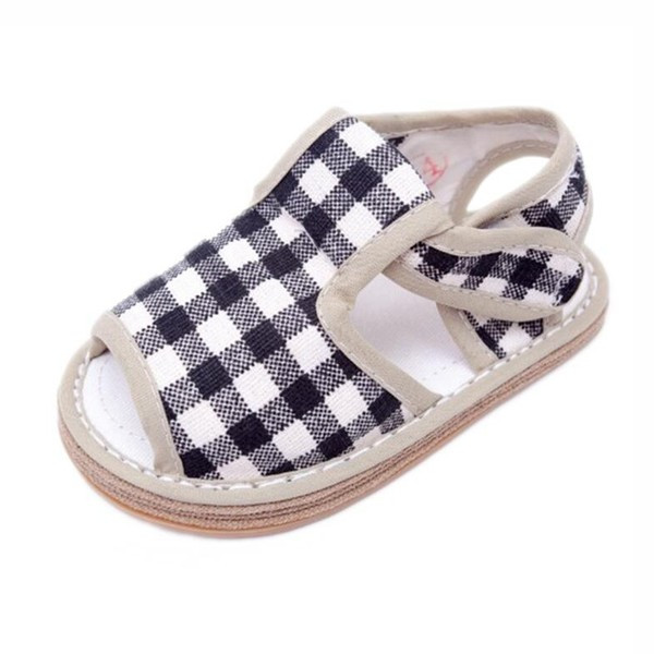 Pantofi pentru bebelusi cu talpa moale - mai multe modele