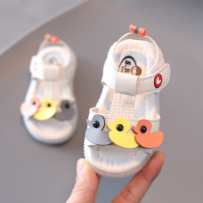 Летни бебешки сандали от еко кожа с велкро лепенки