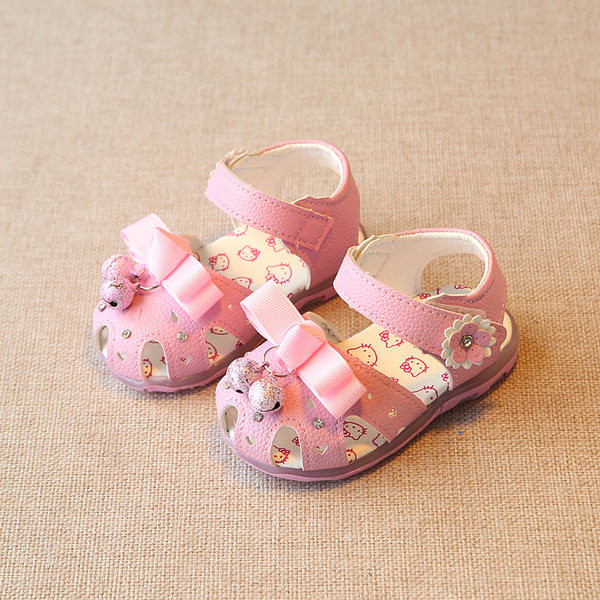 Sandale bebelusi cu element metalic si panglica pentru fete