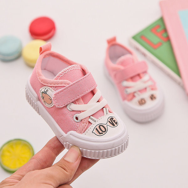 Tenisi moderni pentru bebelusi cu talpa plate – potriviti pentru fete sau baieti