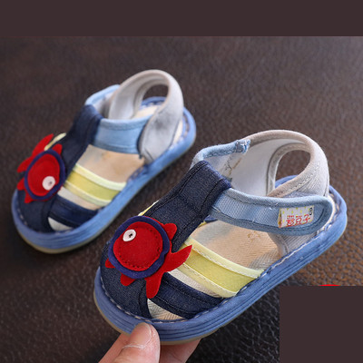 Sandale pentru bebelusi cu broderie si aplicatie