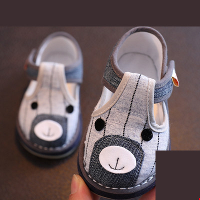 Sandale pentru bebelusi cu broderie si aplicatie