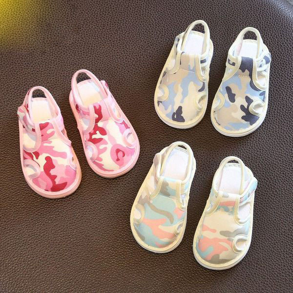 Sandale de camuflaj pentru bebelusi pentru fete si baieti