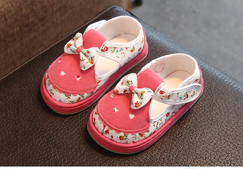 Pantofi din material primavara bebelusi