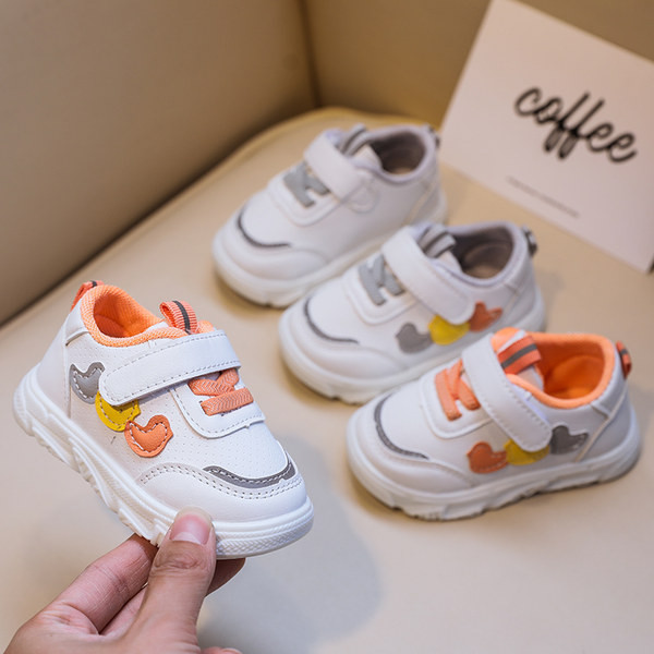 Нов модел бебешки маратонки от еко кожа -подходящи за момичета и момчета