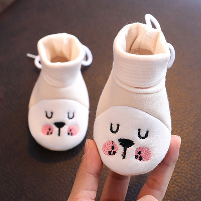 Cizme bebelusi cu broderie si cravate - tip soseta