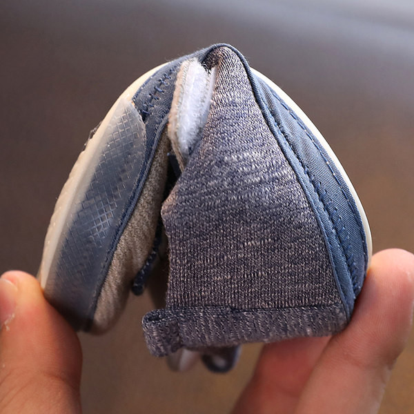 Geamanduri pentru copii cu autocolante pentru fete si baieti