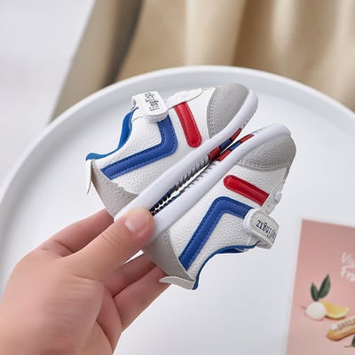 Нов модел бебешки обувки с лепенки за момчета и момичета